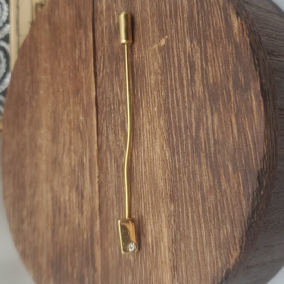 B611 trendy bar crystal stick pin - Picture 1 of 2